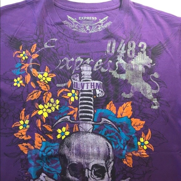 2/$20 Express Men’s Short Sleeve T- Shirt Purple Graphic Print M - Picture 7 of 8